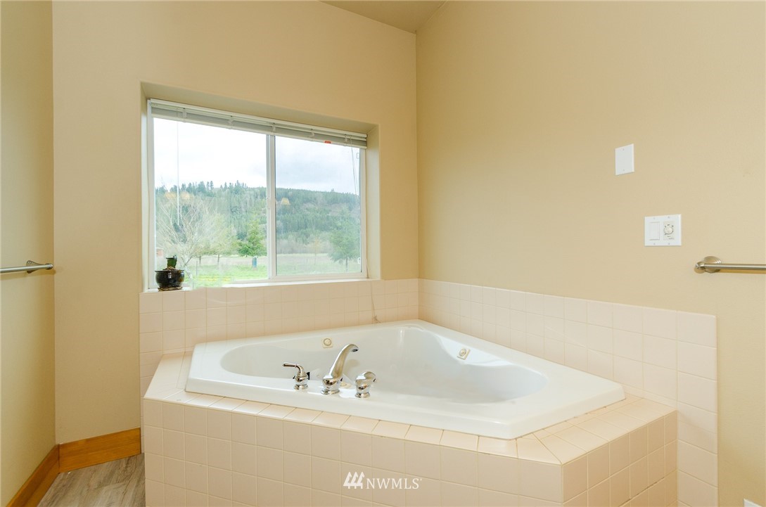 393-38 Ceres Hill Road Chehalis, WA 98532 - Photo 13 of 25