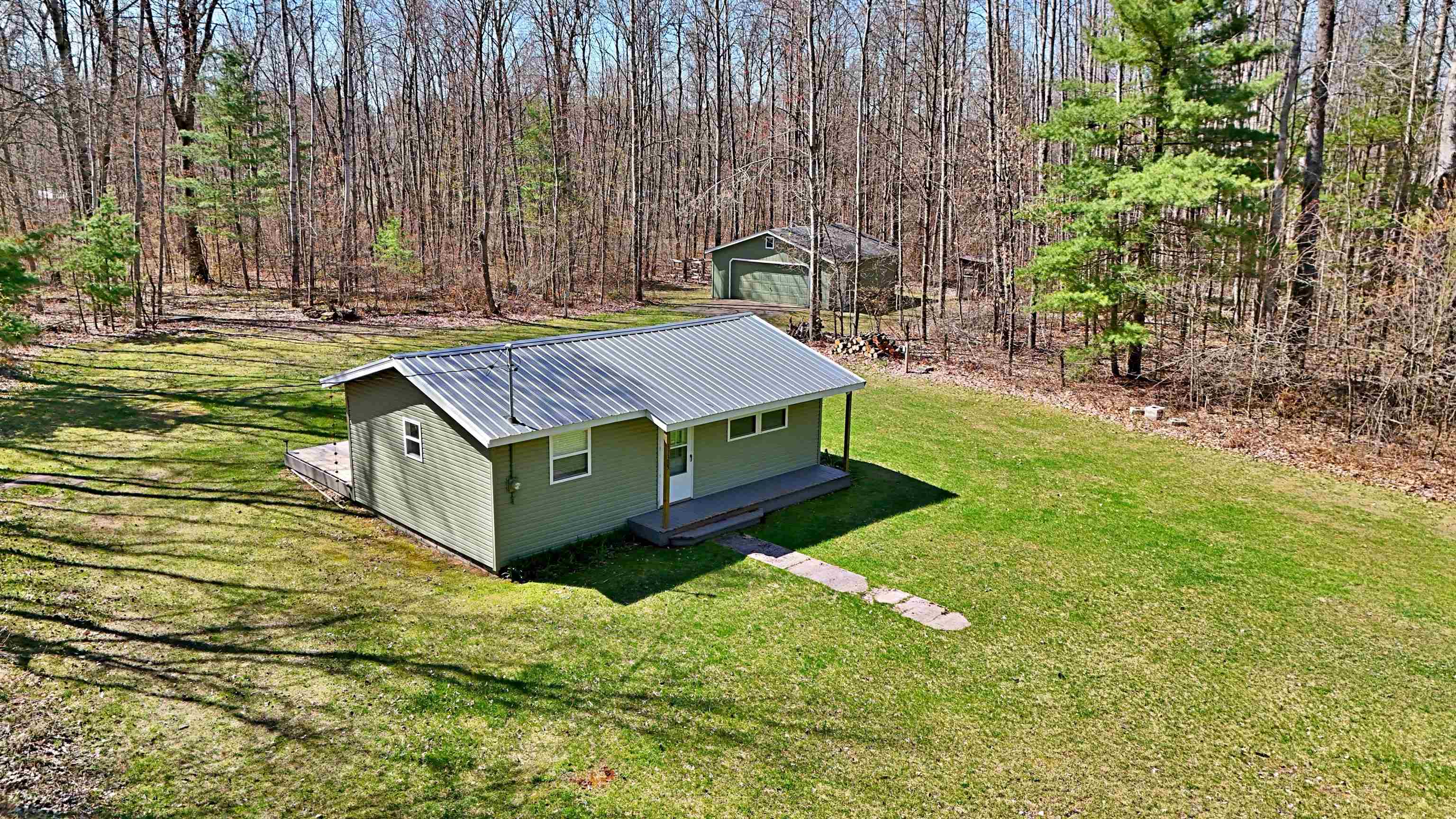 11385 Stockwell Road Marion, MI 49665 - Photo 1 of 71 Gallery Image 1