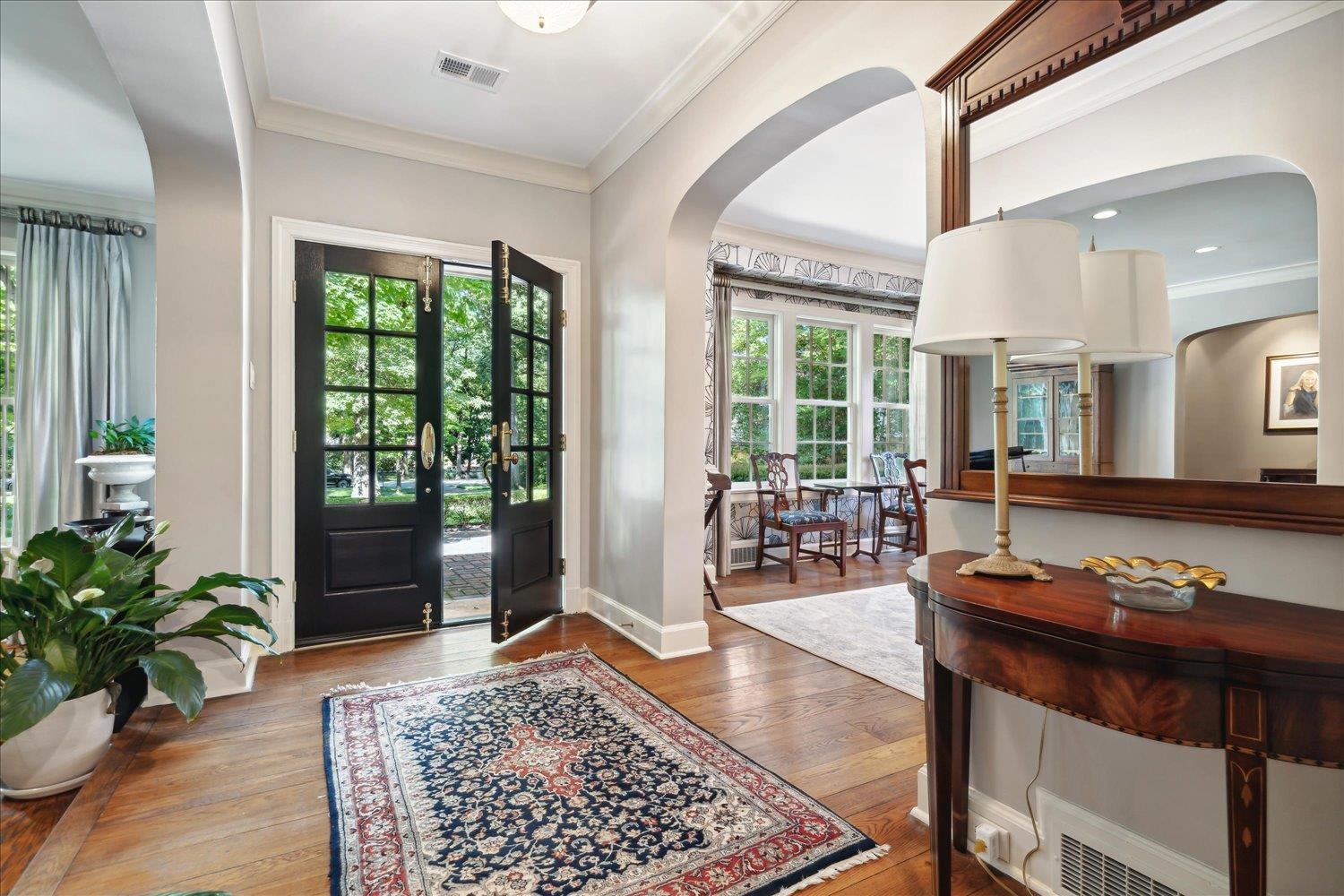 24 South Rose Road Memphis, TN 38117 - Photo 7 of 40 a living room with furniture and a rug