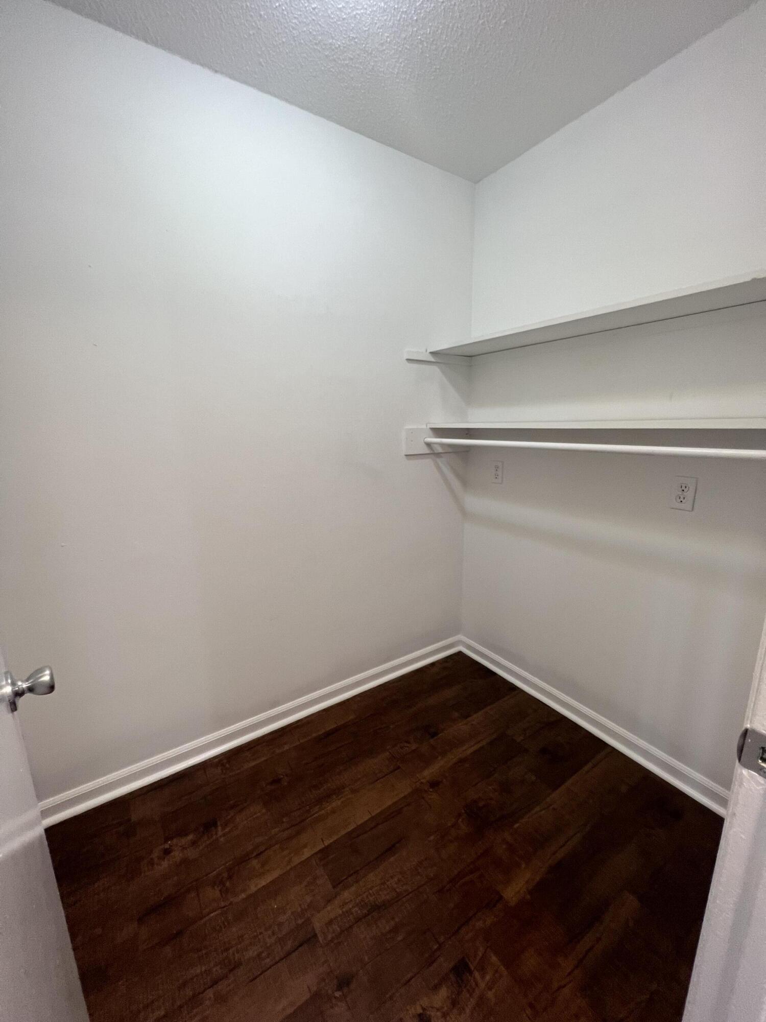 109 South Miller Street, Unit B Walterboro, SC 29488 - Photo 13 of 15 IMG_1647