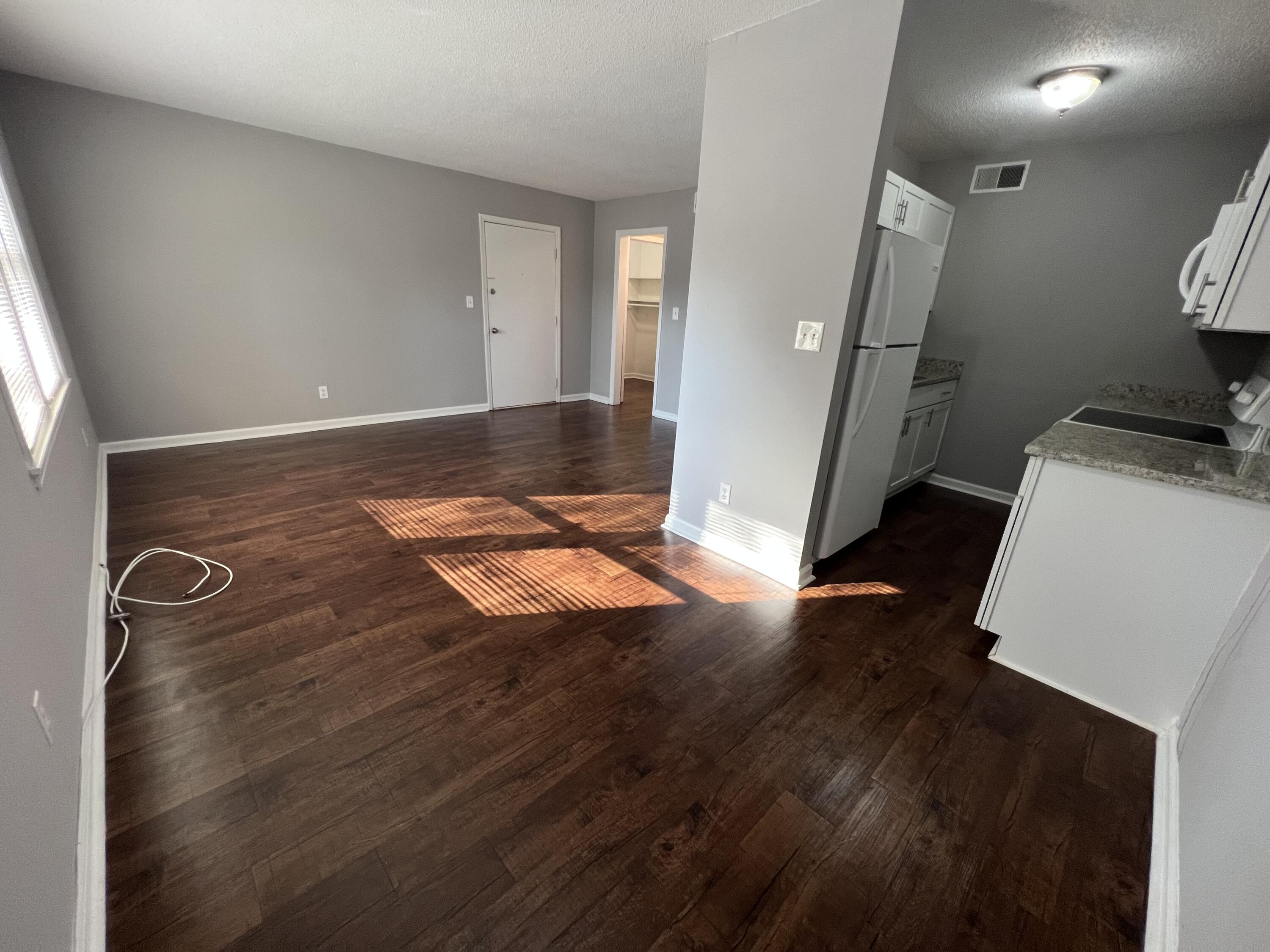 109 South Miller Street, Unit B Walterboro, SC 29488 - Photo 3 of 15 IMG_1655