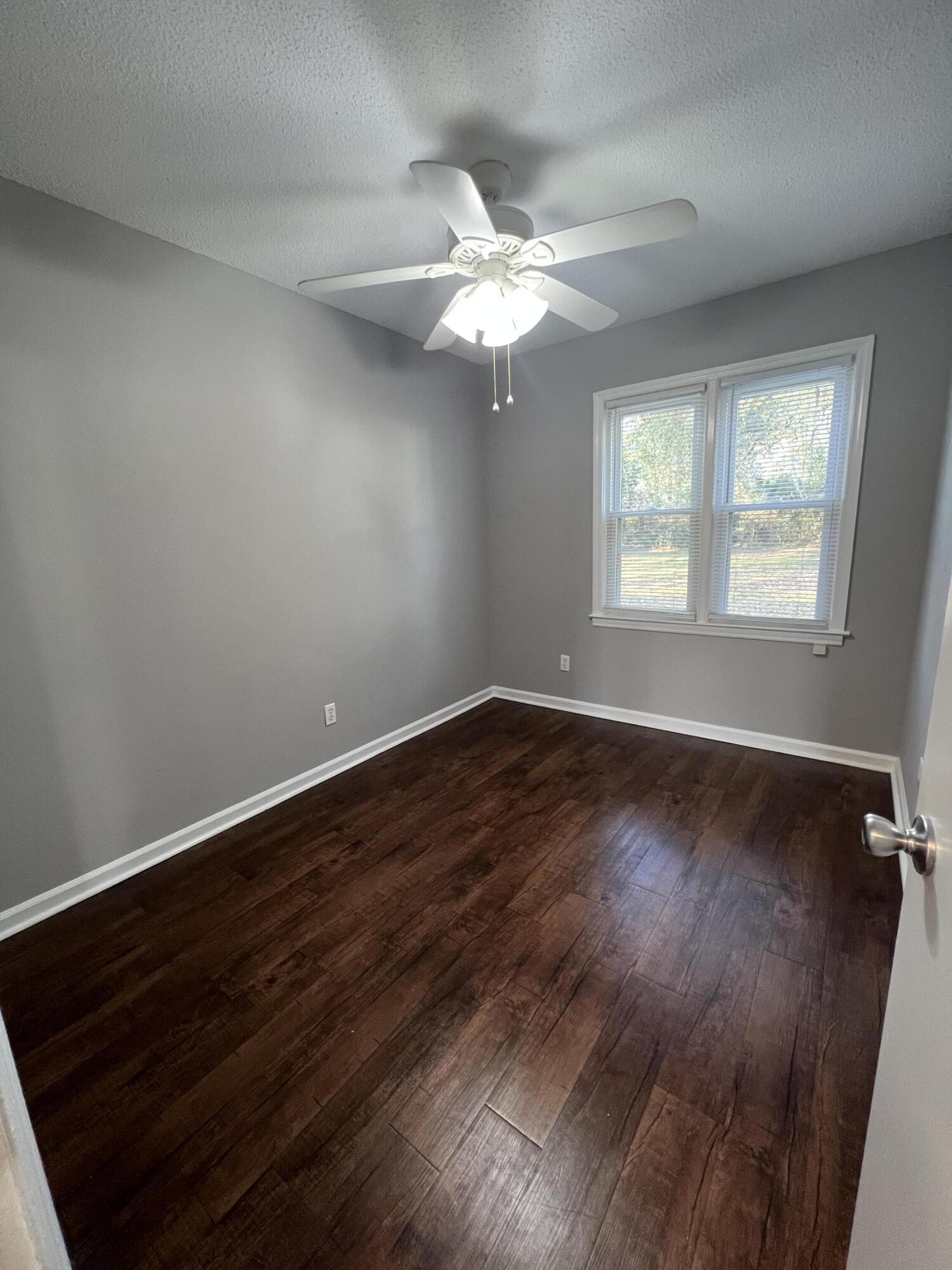 109 South Miller Street, Unit B Walterboro, SC 29488 - Photo 9 of 15 IMG_1646