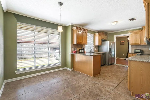 $215,000 | 3441 Lava Beds Drive, Baton Rouge, LA 70814