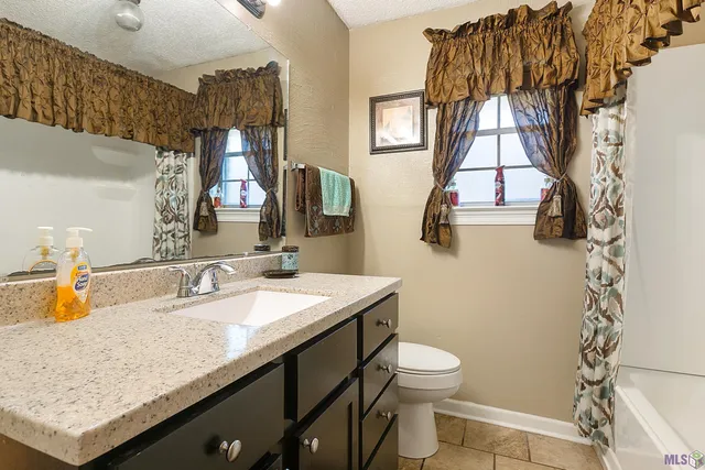 $215,000 | 3441 Lava Beds Drive, Baton Rouge, LA 70814