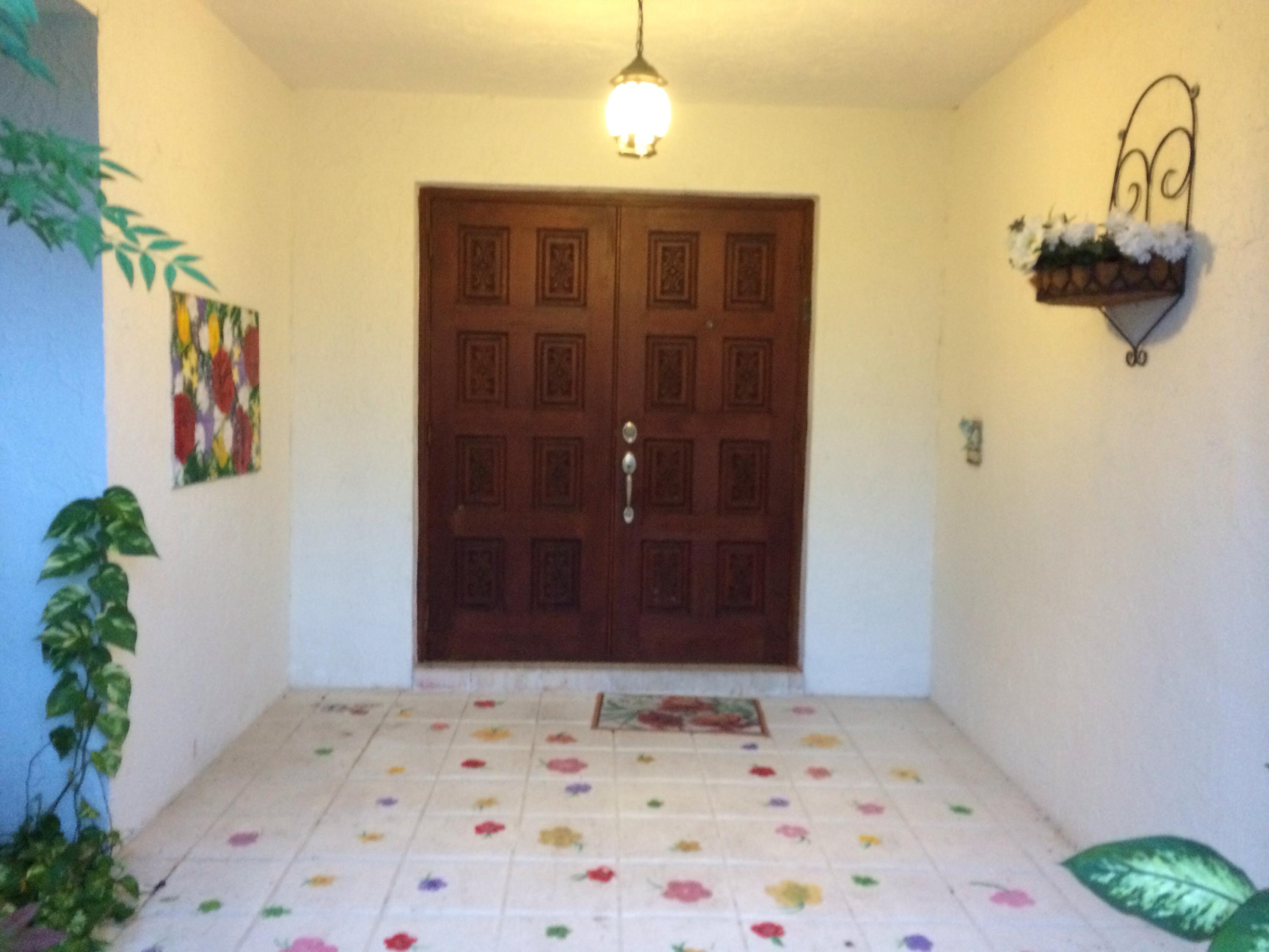 7774 Tennyson Court Boca Raton, FL 33433 - Photo 3 of 48 image