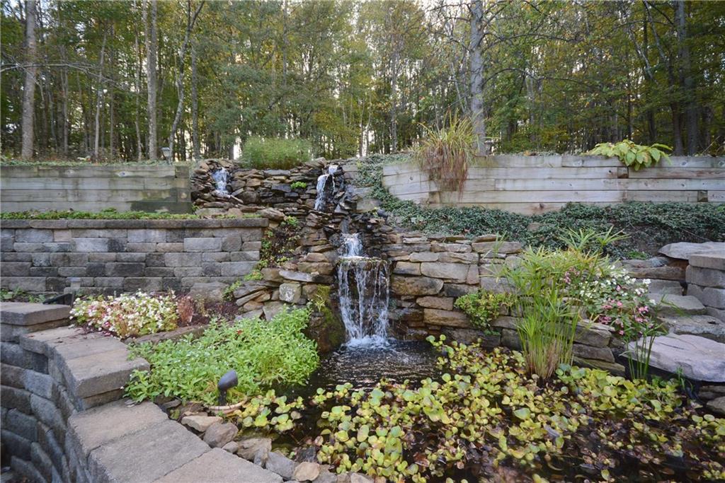 425 Kelly Road Washington, PA 15301 - Photo 22 of 24 Gallery Image 22
