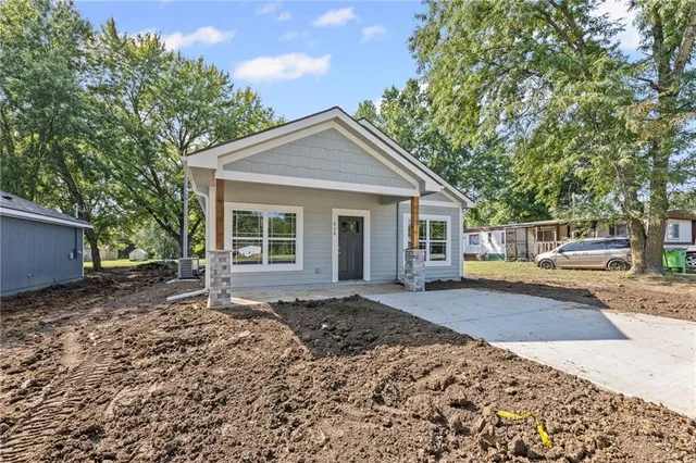 $199,900 | 628 Monroe Street, Pomona, KS 66076