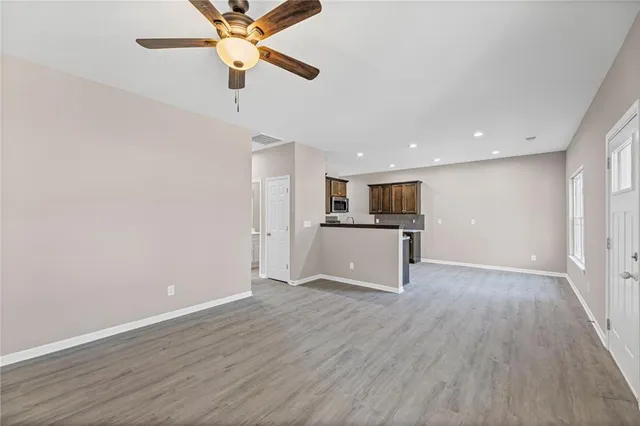 $199,900 | 628 Monroe Street, Pomona, KS 66076