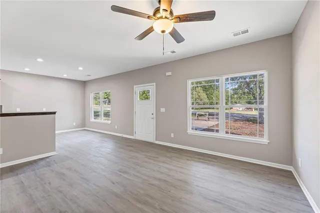 $199,900 | 628 Monroe Street, Pomona, KS 66076