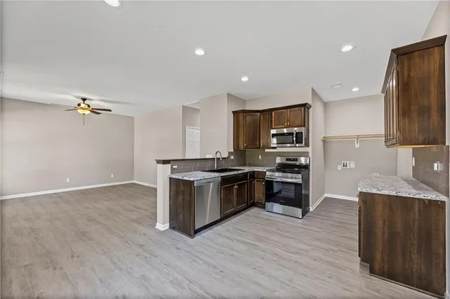 $199,900 | 628 Monroe Street, Pomona, KS 66076