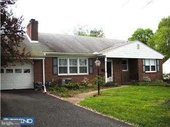 31 Duncan Lane Springfield, PA 19064 - Photo 1 of 11 Exterior Front