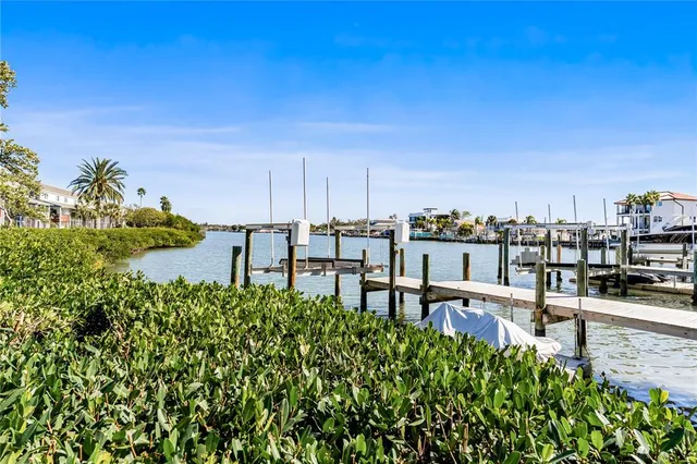 $499,000 | 835 East Gulf Boulevard, Unit 101, Indian Rocks Beach, FL 33785