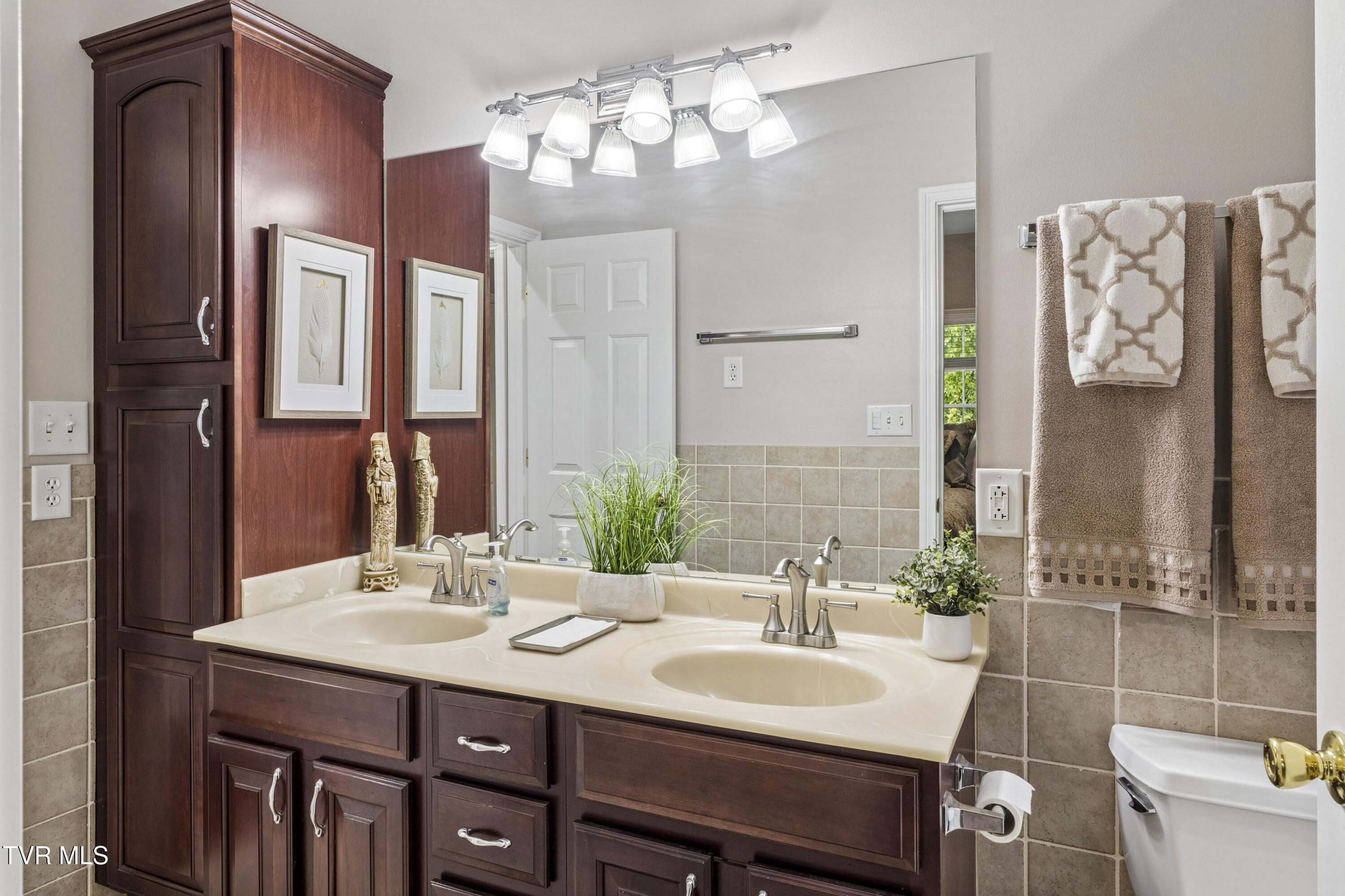 13 East Ridgefield Court Greeneville, TN 37745 - Photo 32 of 73 EeastFRidgefield-25