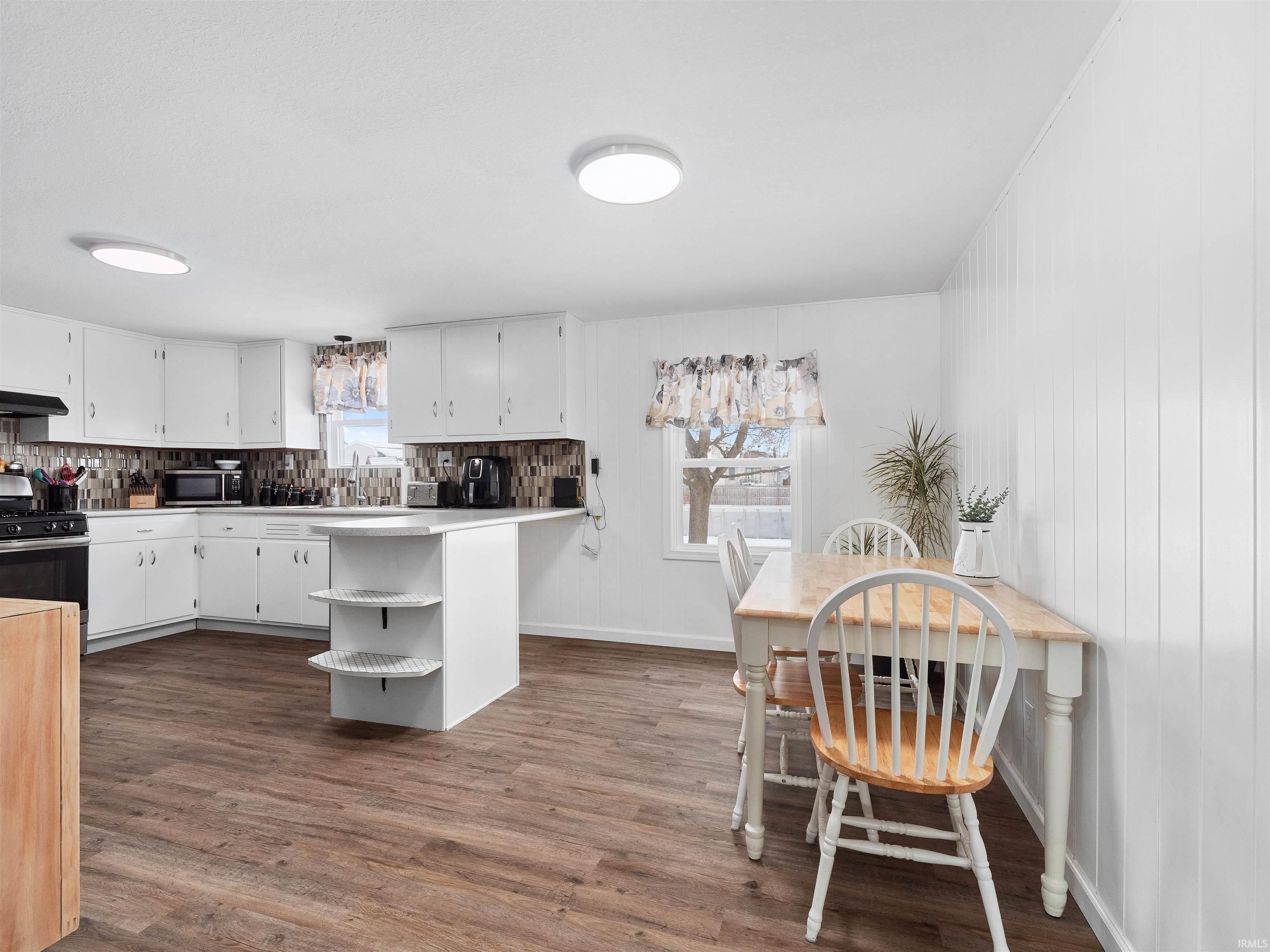 1206 Mayfield Road Fort Wayne, IN 46825 - Photo 11 of 33