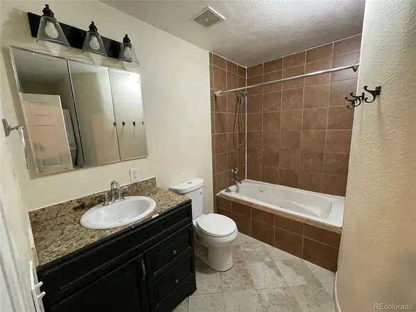 $2,495 | 849 Lipan Street, Denver, CO 80204