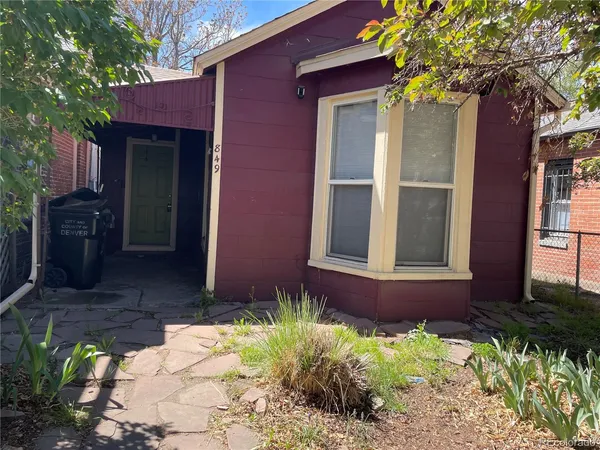 $2,495 | 849 Lipan Street, Denver, CO 80204