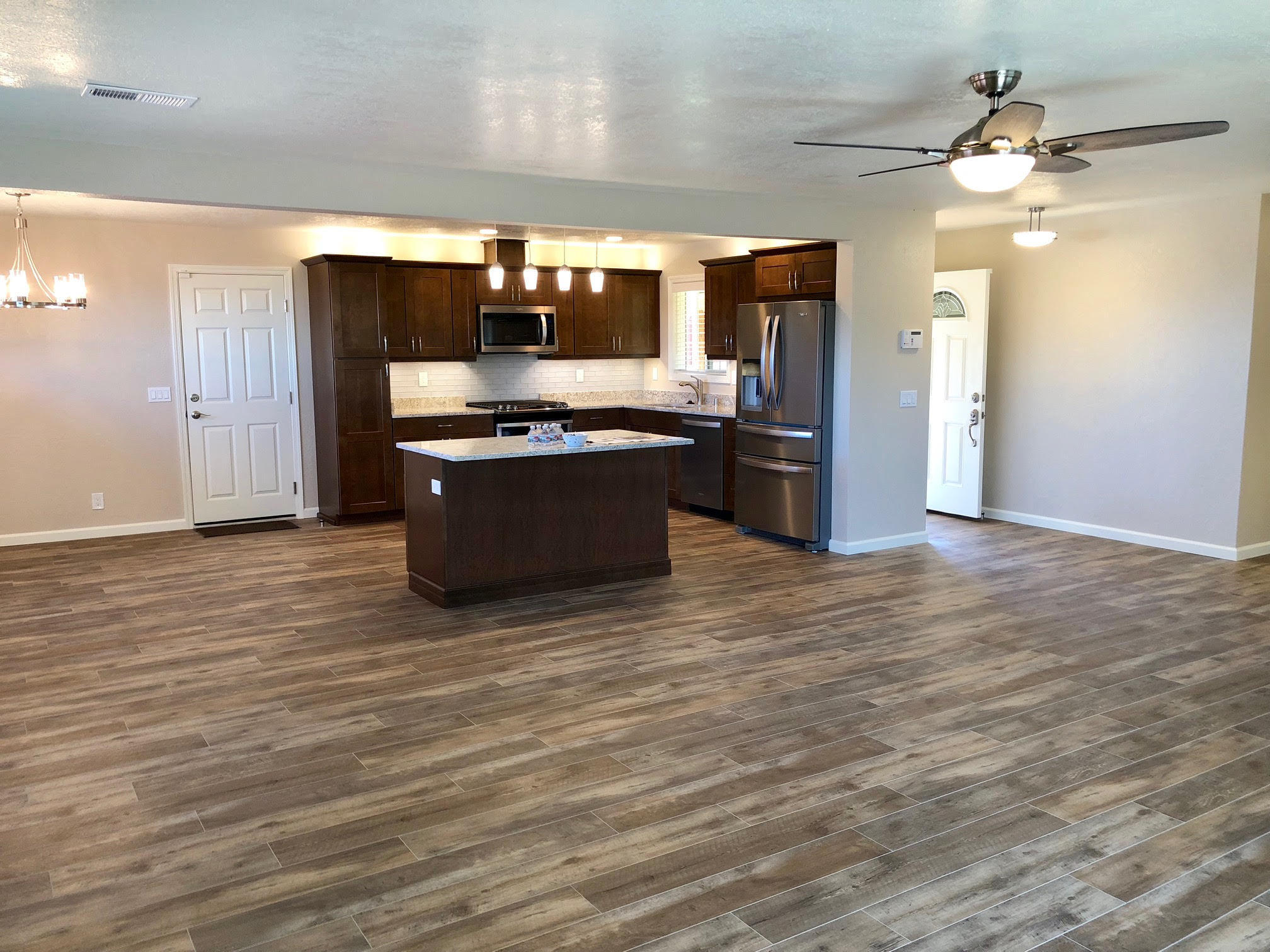 7084 Humboldt Hill Road Eureka, CA 95503 - Photo 5 of 34