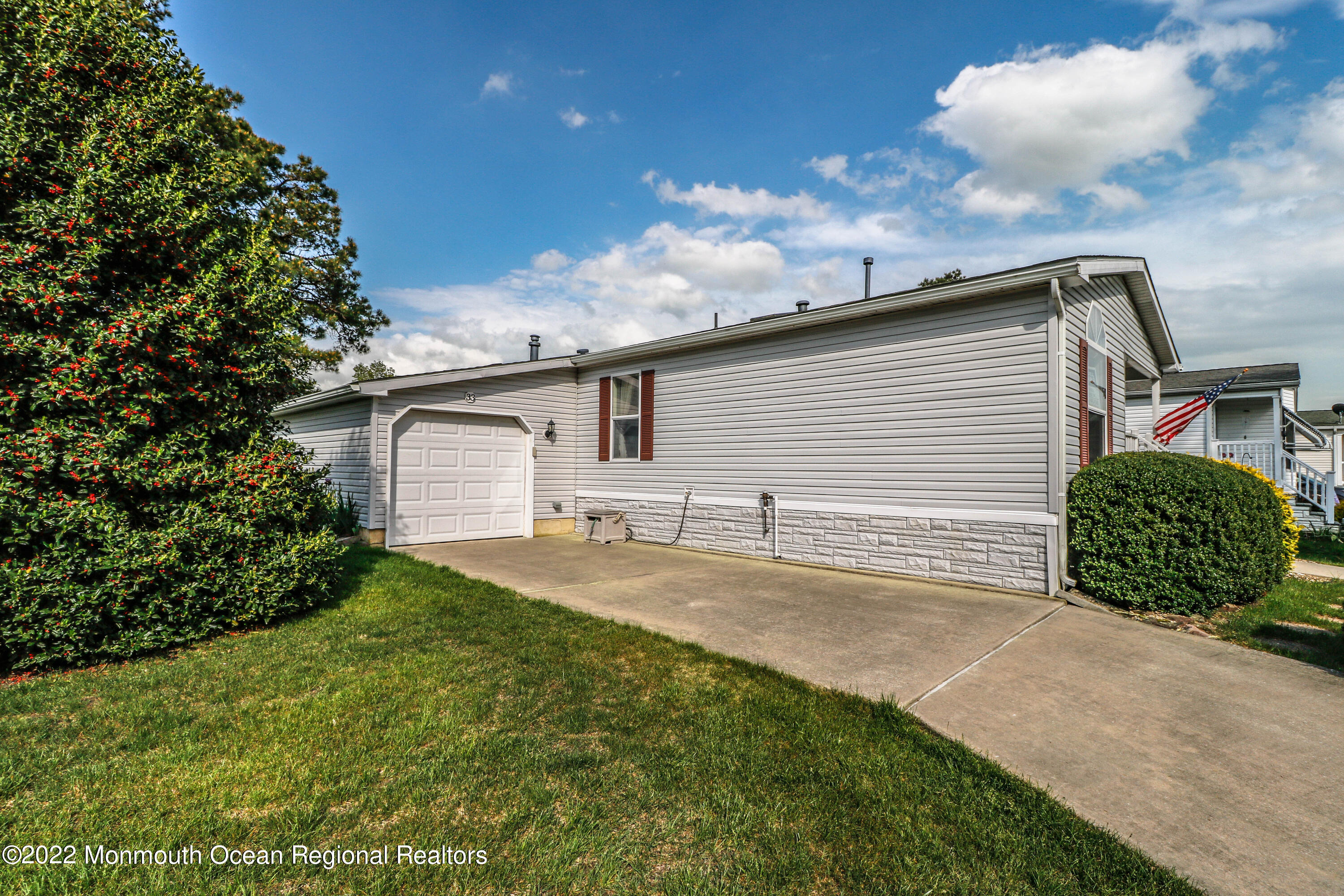 33 Pine Ridge Boulevard Whiting, NJ 08759 - Photo 3 of 29 Front Exterior 3