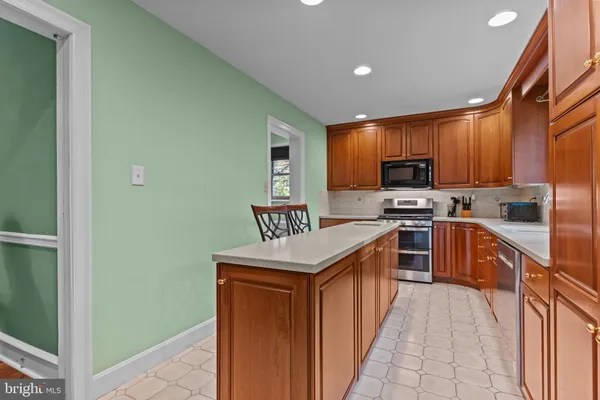 $675,000 | 154 Greenwood Avenue, Jenkintown, PA 19046