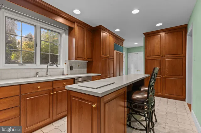 $699,000 | 154 Greenwood Avenue, Jenkintown, PA 19046