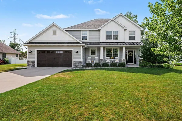 $463,000 | 1445 Wallinda Drive, Essexville, MI 48732