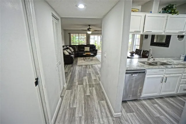 $269,891 | 6924 Lakeview Court, Tampa, FL 33634