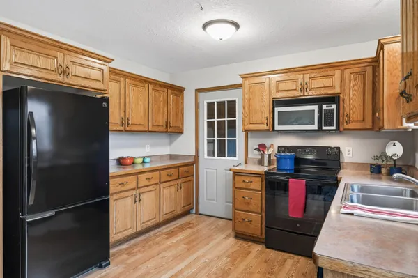 $369,000 | 1927 Stark Road, Harris, MN 55032