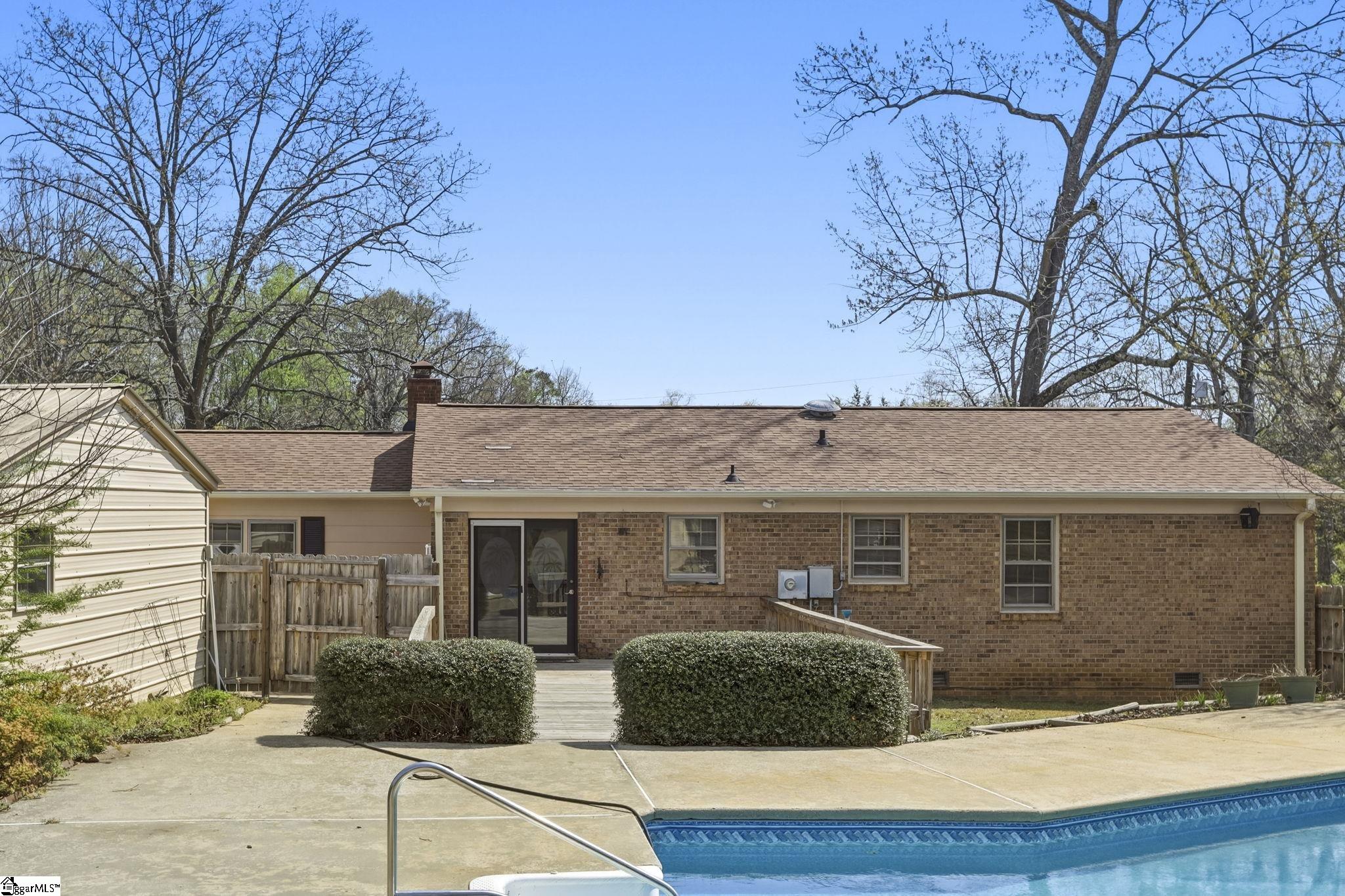 305 Vine Hill Road Greenville, SC 29607 - Photo 33 of 39 Gallery Image 33