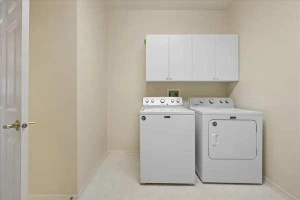 $2,400 | 12188 Scenic Ridge, Huntley, IL 60142