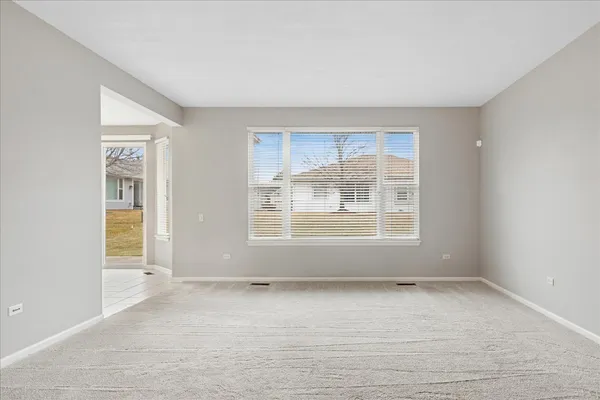 $2,400 | 12188 Scenic Ridge, Huntley, IL 60142