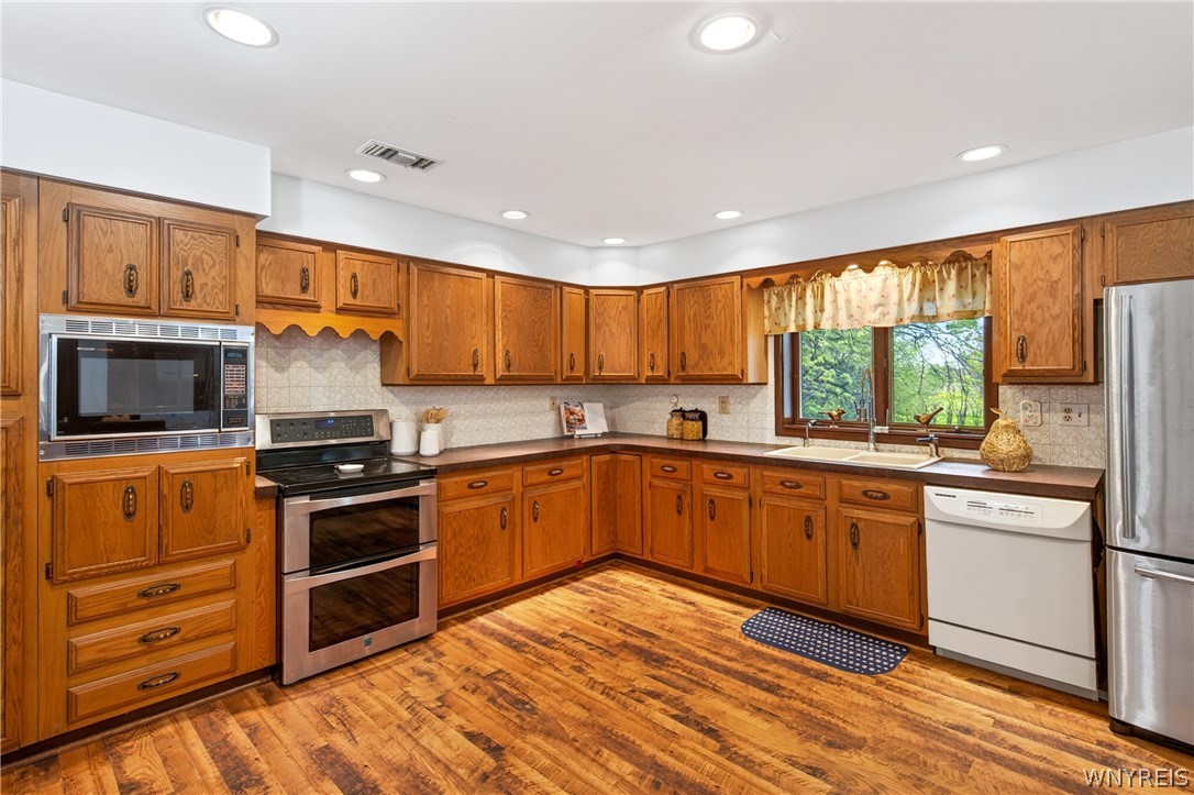 4115 Mapleton Road Pendleton, NY 14094 - Photo 15 of 50