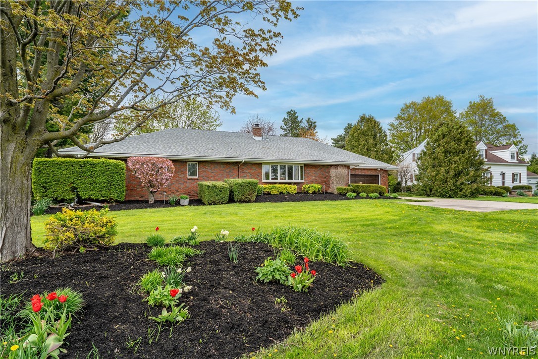 4115 Mapleton Road Pendleton, NY 14094 - Photo 5 of 50