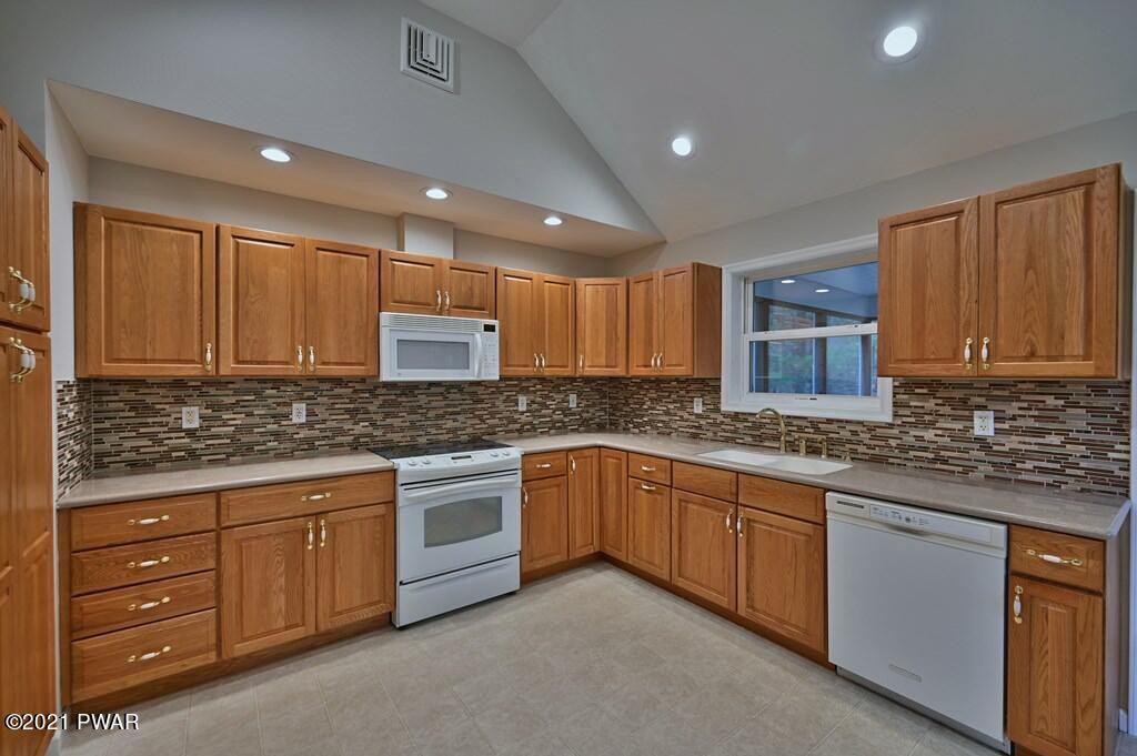 188 Greeley Lake Road Greeley, PA 18425 - Photo 17 of 78 Photo 17