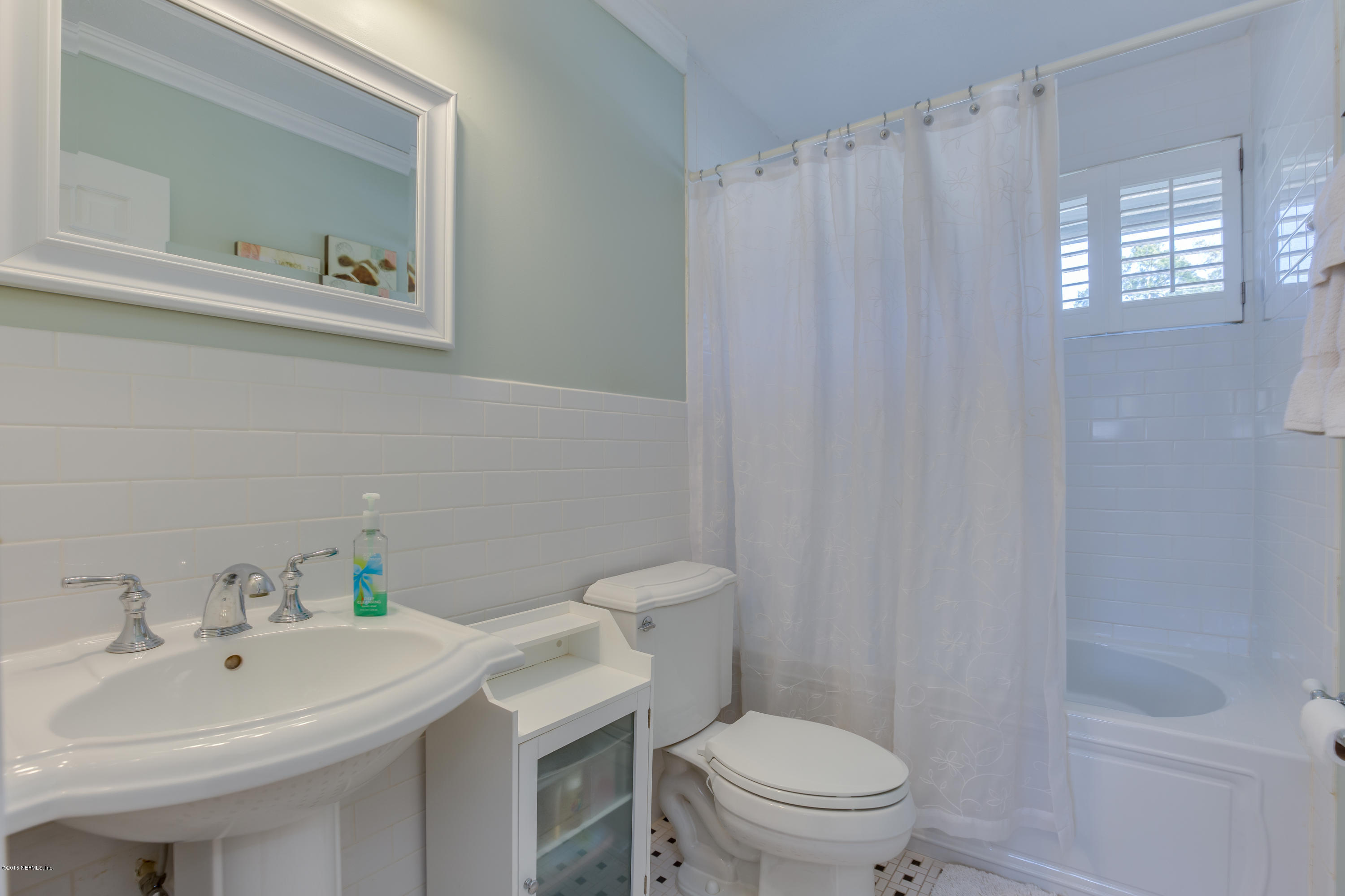 4864 San Clerc Road Jacksonville, FL 32217 - Photo 18 of 23 Full Bath w/Tub & Shower