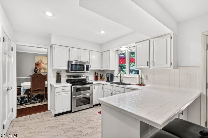 954 Iron Bridge Road Hampton, NJ 08827 - Photo 13 of 50