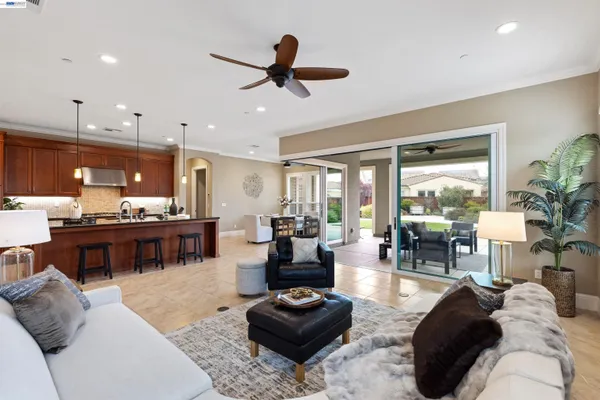 $1,224,000 | 2062 Reserva Court, Brentwood, CA 94513