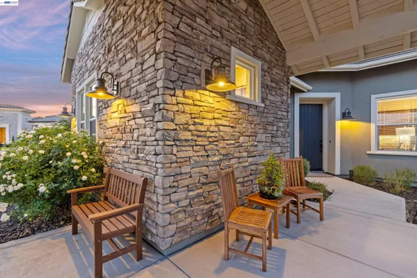 $1,224,000 | 2062 Reserva Court, Brentwood, CA 94513