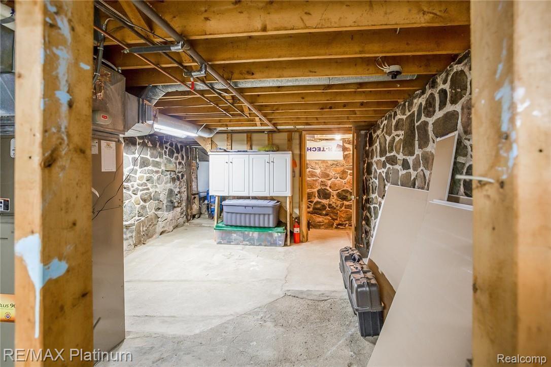 2600 Patterson Lk Road Pinckney, MI 48169 - Photo 25 of 35 Basement