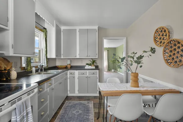 $425,000 | 2002 Jenifer Street, Madison, WI 53704