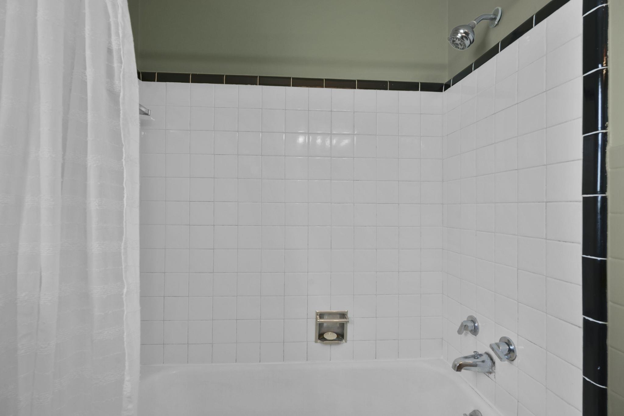 2002 Jenifer Street Madison, WI 53704 - Photo 18 of 51