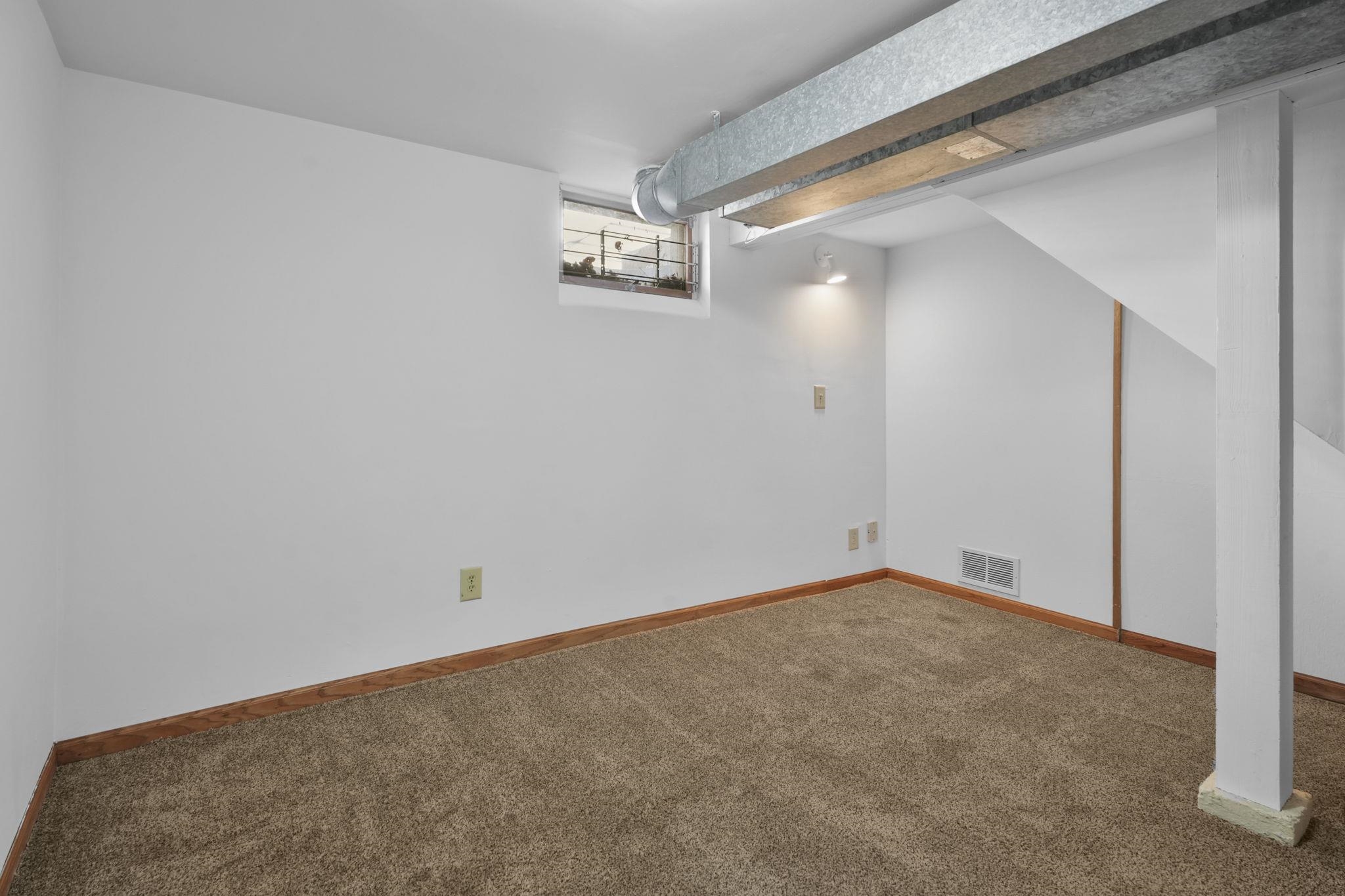2002 Jenifer Street Madison, WI 53704 - Photo 29 of 51