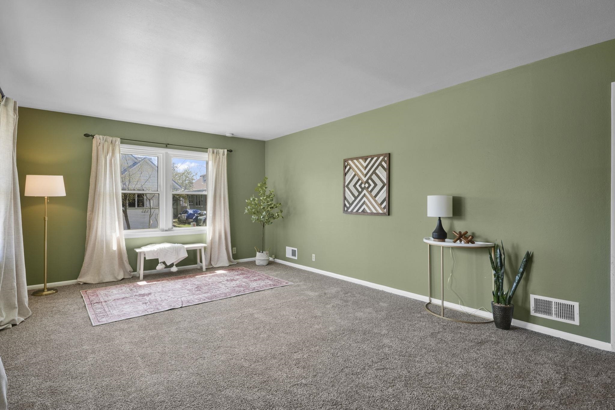 2002 Jenifer Street Madison, WI 53704 - Photo 4 of 51