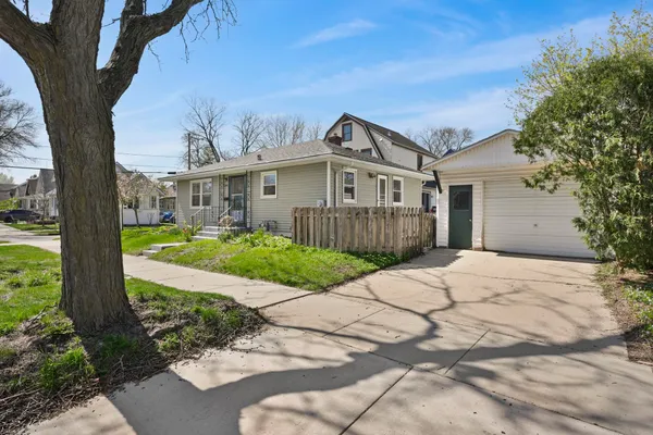 $425,000 | 2002 Jenifer Street, Madison, WI 53704