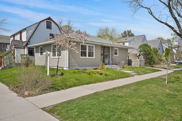 $425,000 | 2002 Jenifer Street, Madison, WI 53704