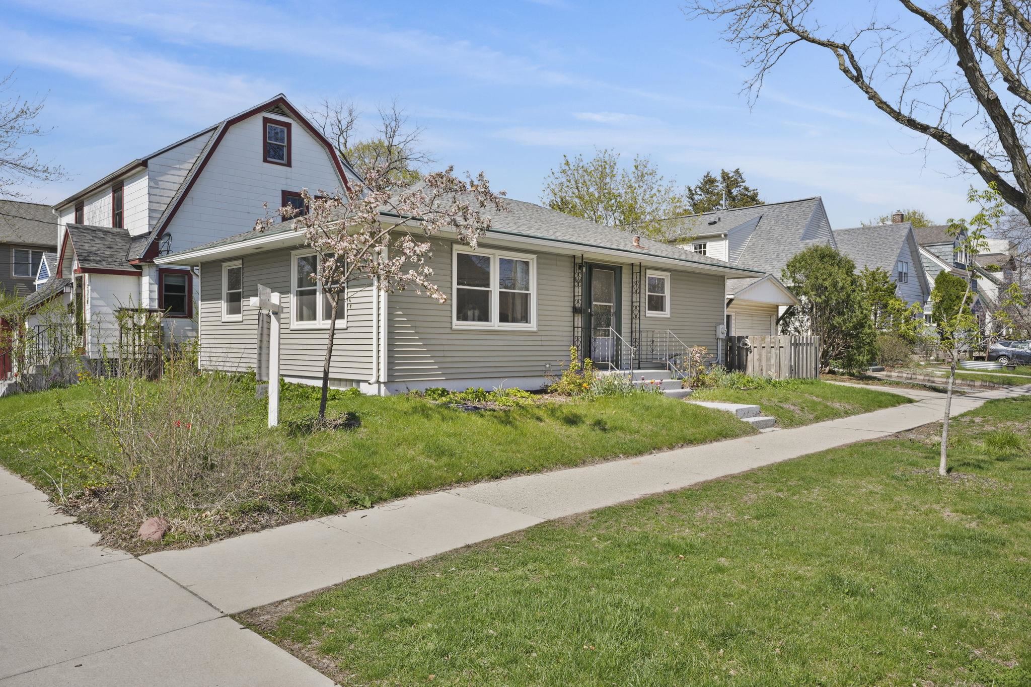 2002 Jenifer Street Madison, WI 53704 - Photo 43 of 51