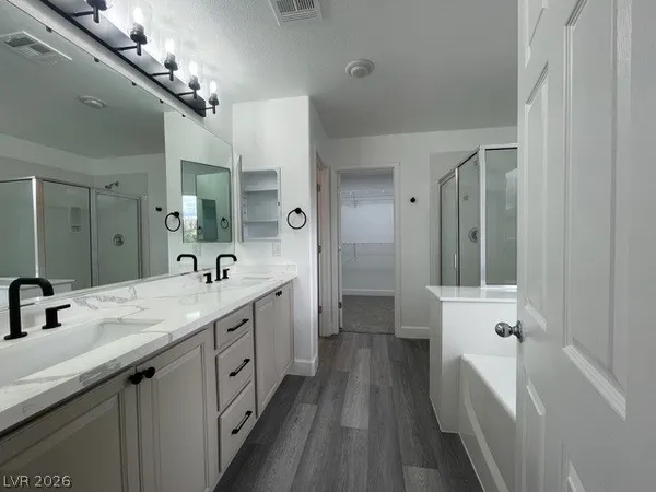 $2,595 | 10609 Kennedy Peak Lane, Las Vegas, NV 89166