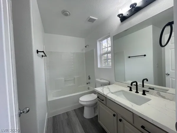 $2,595 | 10609 Kennedy Peak Lane, Las Vegas, NV 89166