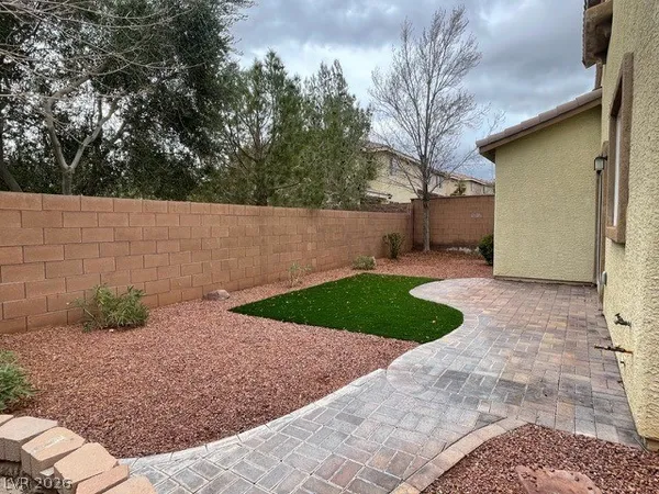 $2,595 | 10609 Kennedy Peak Lane, Las Vegas, NV 89166