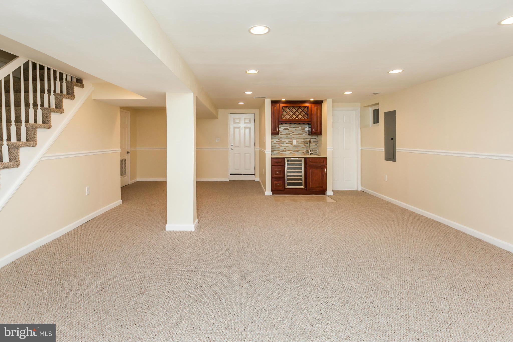1215 Southview Road Baltimore, MD 21218 - Photo 24 of 30 Family Room
