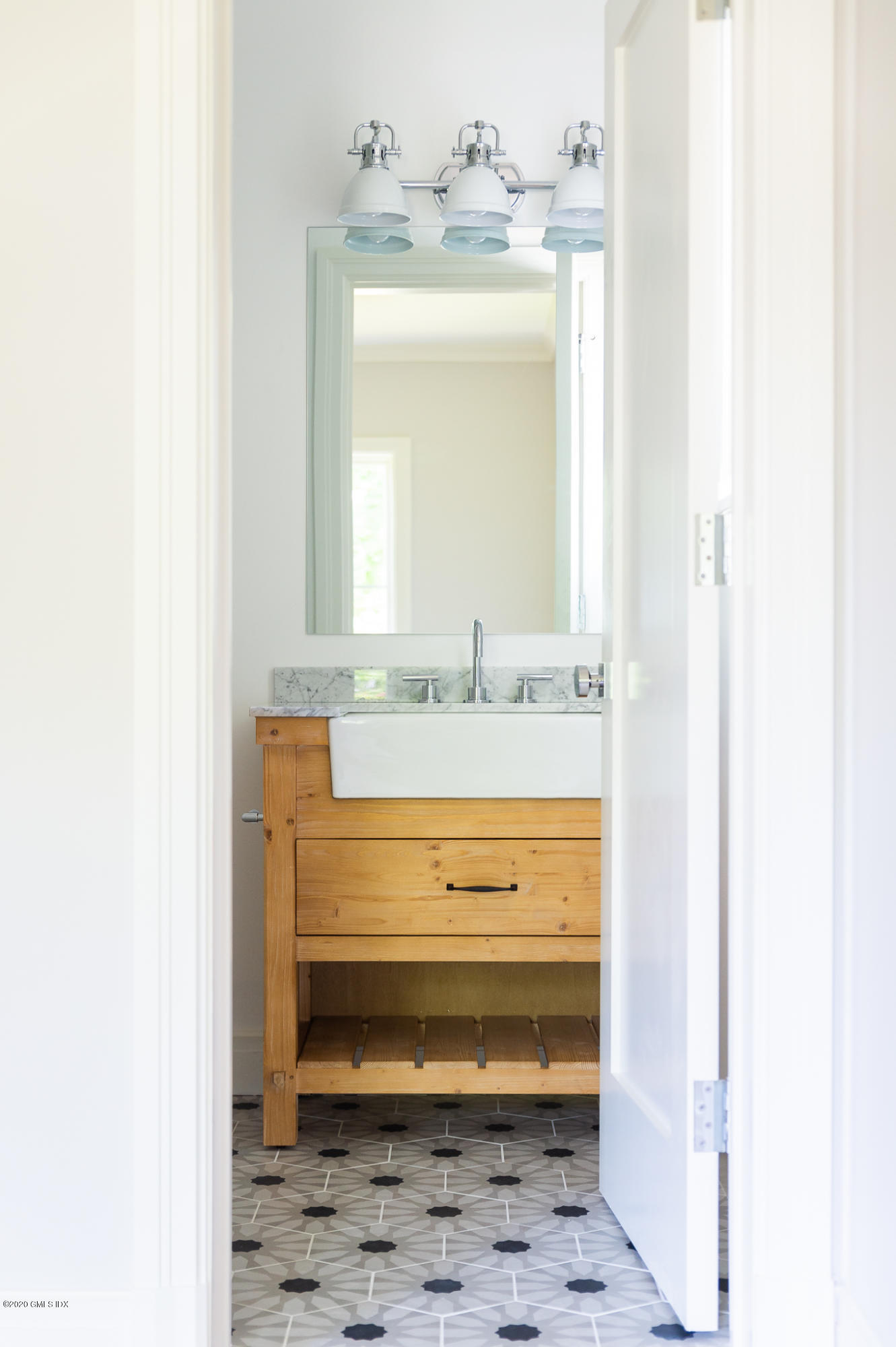 70 Overlook Drive Greenwich, CT 06830 - Photo 18 of 37 _DSC6646